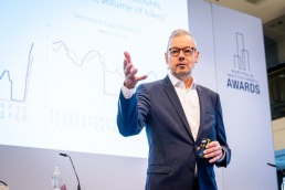 00006_Awards23_Jako_Keynote_Peter_Bofinger_0915_1000